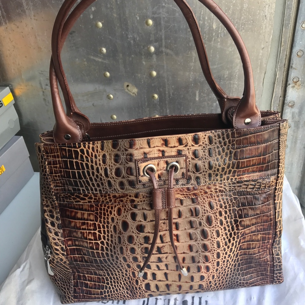 NEW Miss mak purse *New With Tags*